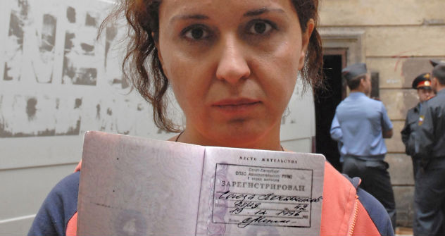 Der Registrierungsstempel im Pass schränkt die Mobilität der Russen in ihrem eigenen Land stark ein.  Foto: Photoxpress